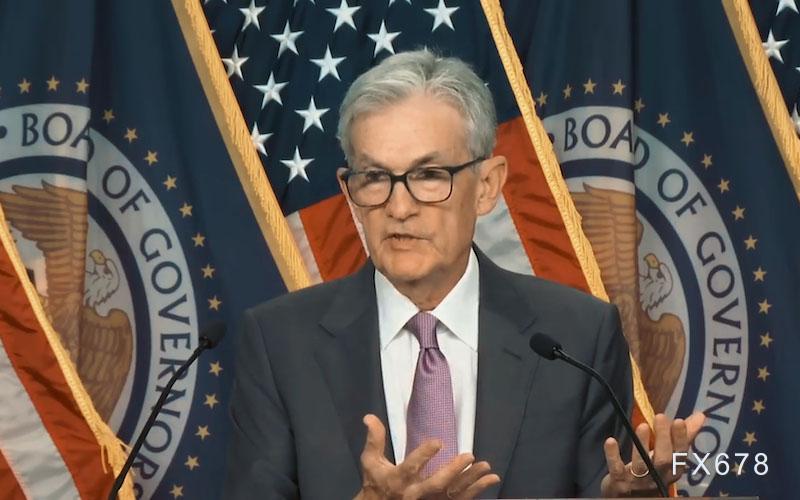 鲍威尔降息后首谈政策平衡与风险管理